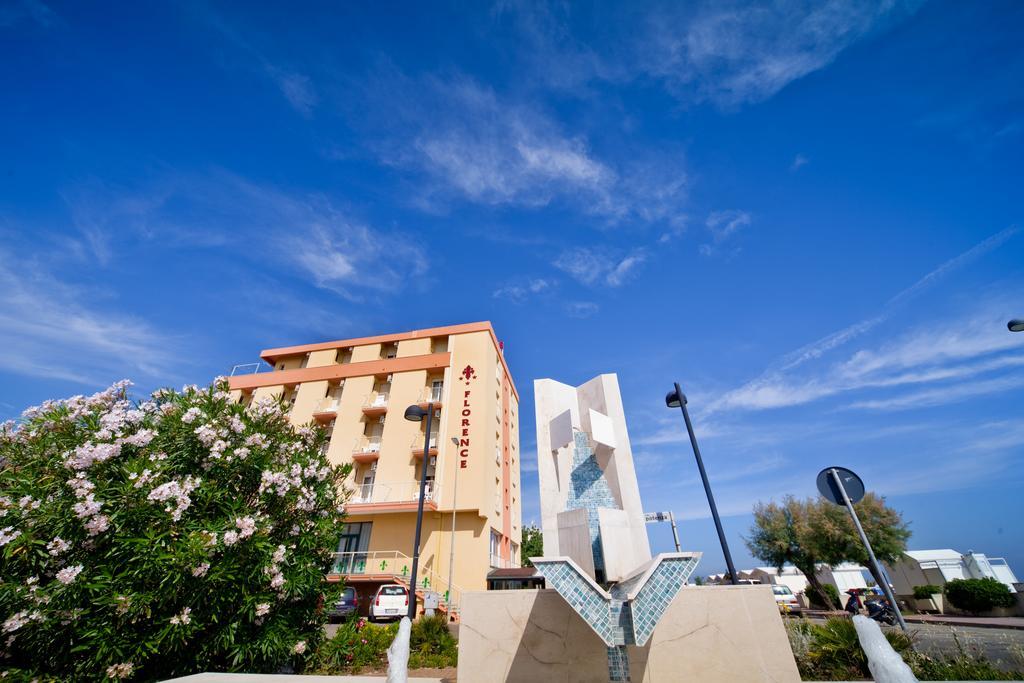 Hotel Florence Маротта Екстер'єр фото